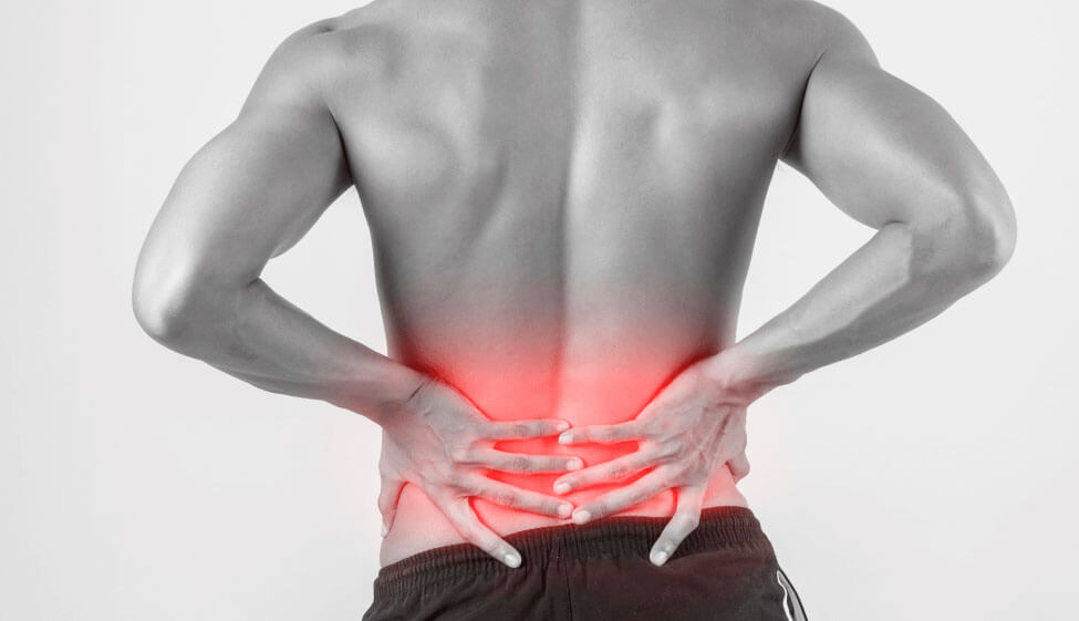 От чего болит спина? Как её правильно лечить и чем можно навредить